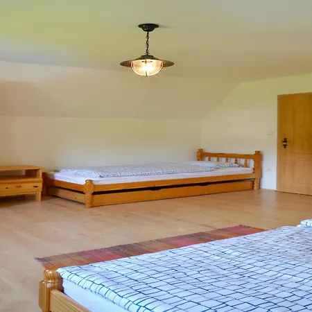 Villa Stupna With Garden Vidochov